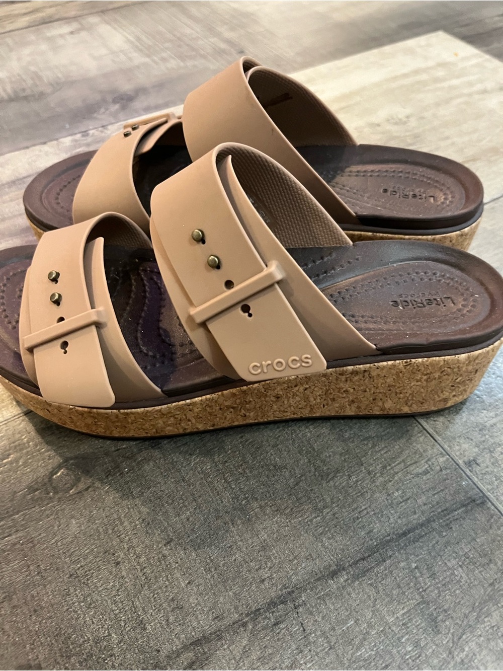 Crocs Brooklyn Double Buckle Platform Sandals LITERIDE Cork Wedge Taupe Womens 8 - Picture 6 of 9